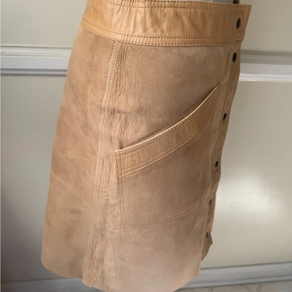 Vintage 70’s suede/leather Reversible A-line Midi Skirt. Snap button front. M - Picture 4 of 13